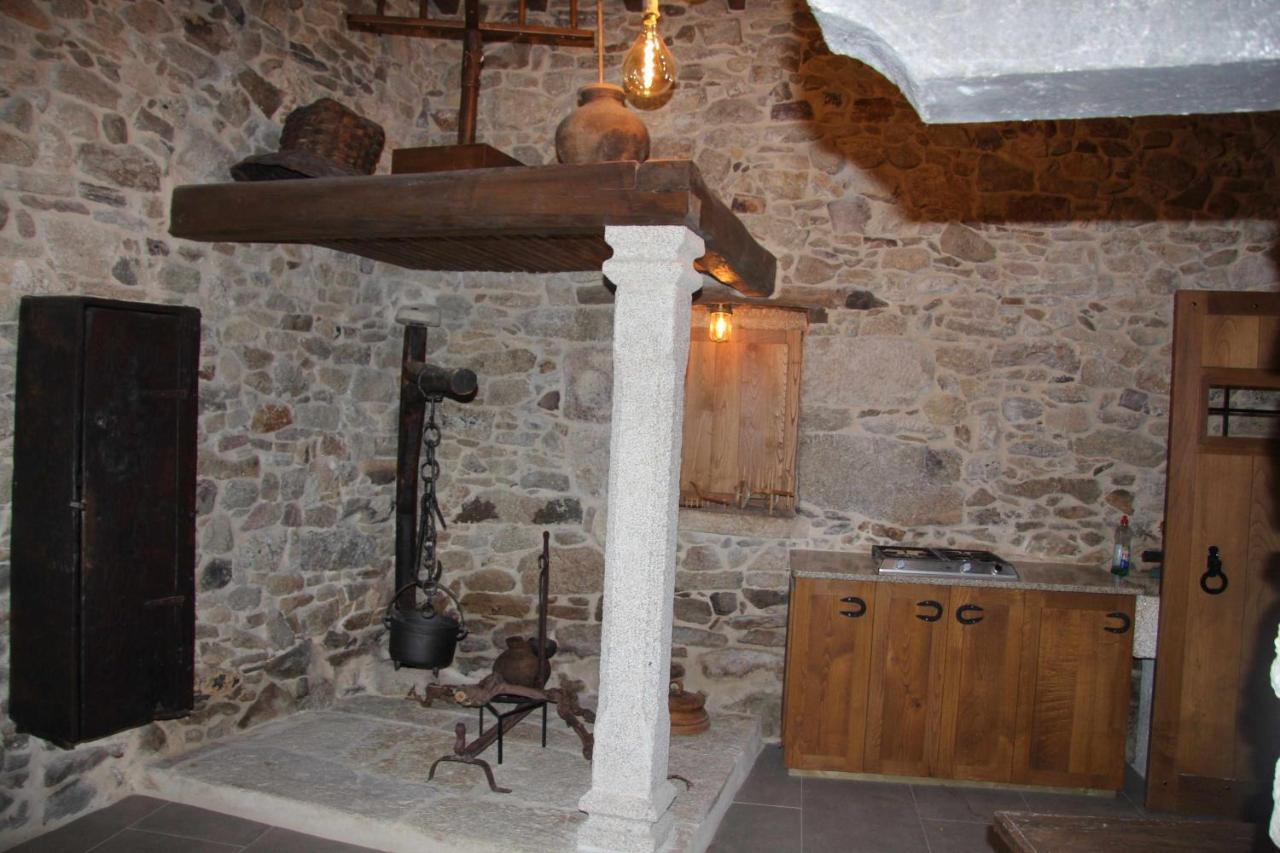O Muino Casa Ferrador Ribeira Sacra Leilighet Barantes Eksteriør bilde